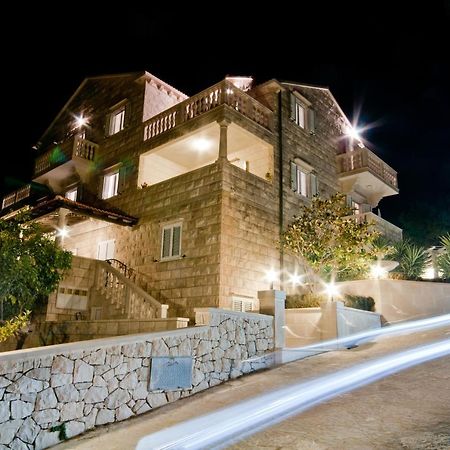 Apartments Barba Petra Dvori Sumartin Esterno foto